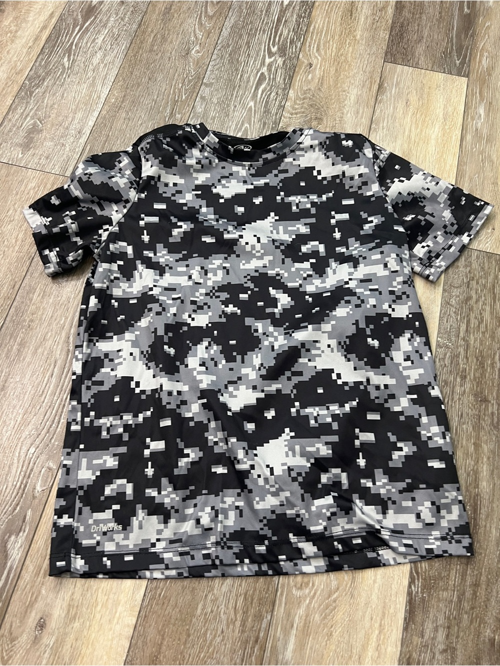 Athletic Works camouflage active boy tee